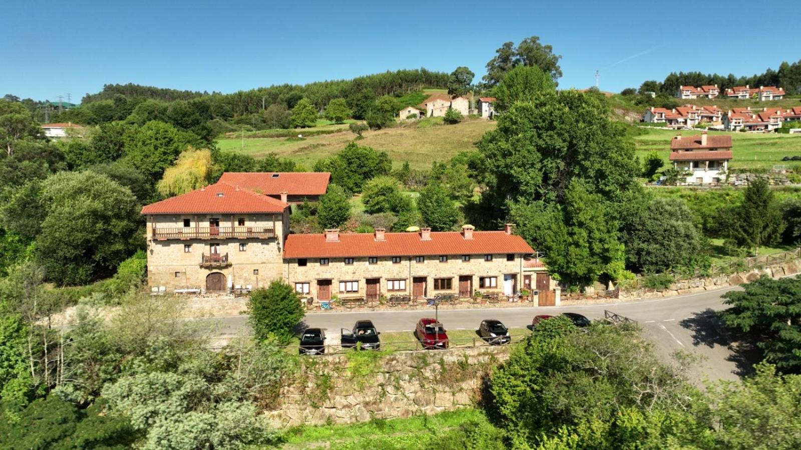 Fuente De Gueelo Guest House San Bartolome de Meruelo Exterior photo